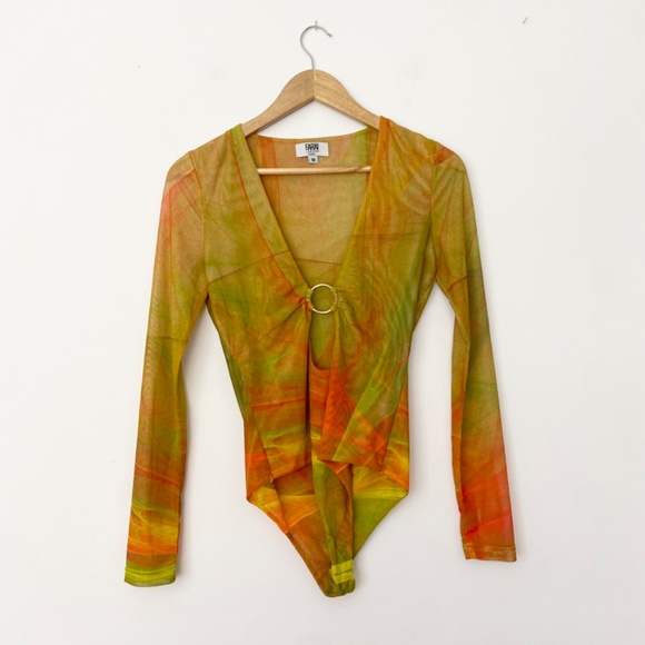 Farai London bodysuit mini skirt set - Picture 7 of 10